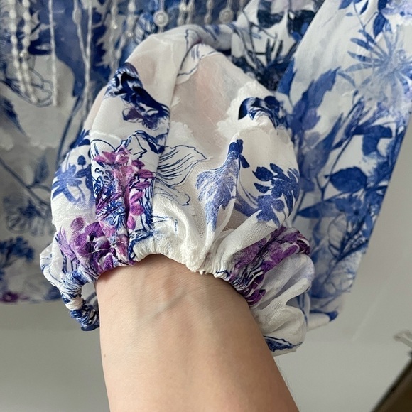 Printed floral and lace tunic - Picture 7 of 7